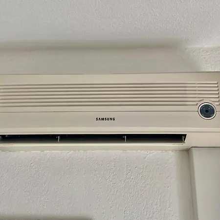 Le Spacieux Avec Loggia Lägenhet Saint-Raphaël