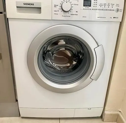 Le Spacieux Avec Loggia 公寓