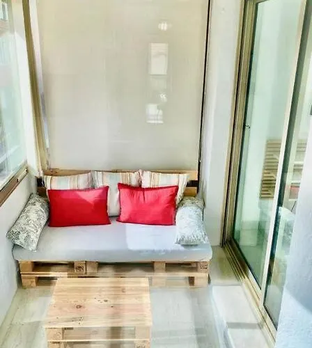 Lägenhet Le Spacieux Avec Loggia